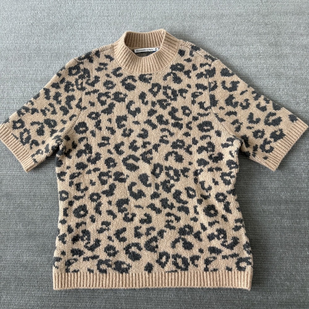 Abercrombie & Fitch Sweater Women M Leopard Print Mock Neck Short Sleeve Office